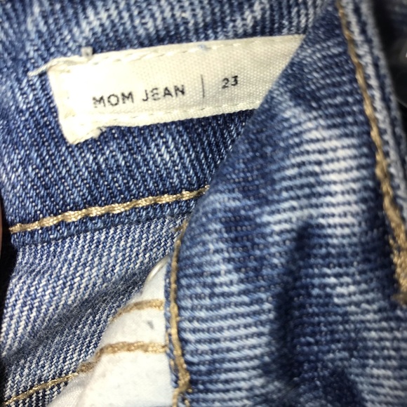 Stylish high waisted mom jeans - Picture 4 of 7